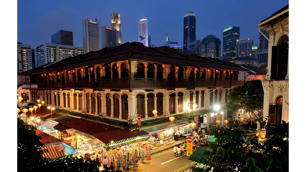 Chinatown – Discover Singapore’s Rich Chinese Heritage